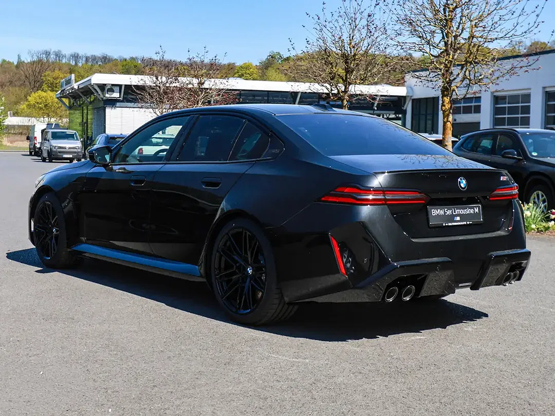 BMW M5 - Thumbnail 7