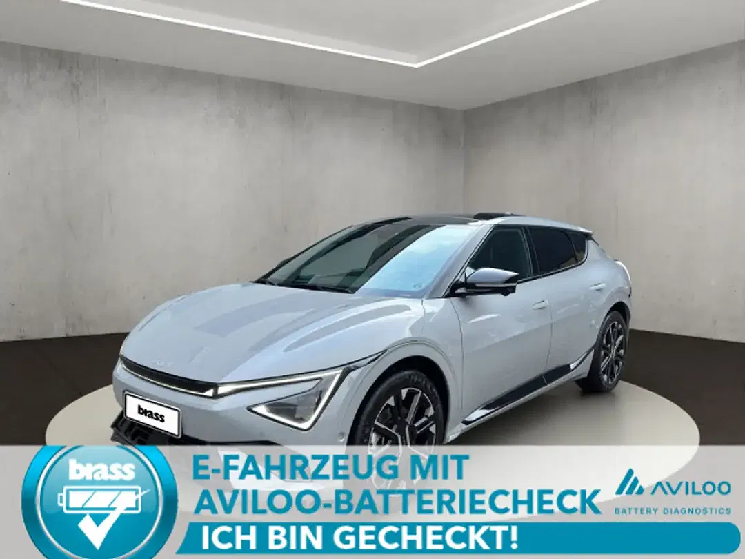 Kia EV6 - Thumbnail 1