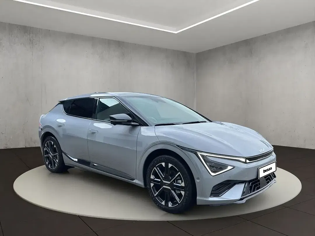 Kia EV6 - Thumbnail 7