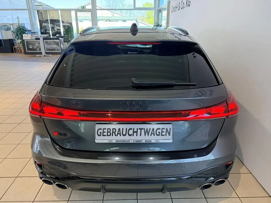 Audi S5 - Thumbnail 3