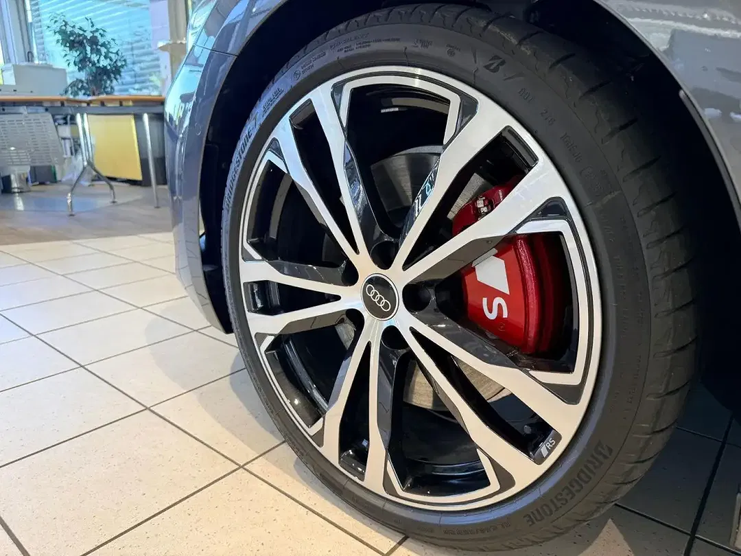 Audi S5 - Thumbnail 4