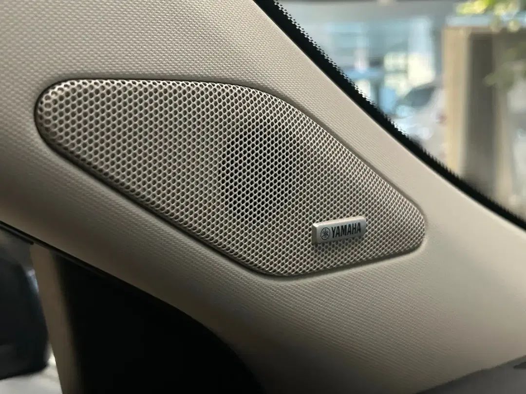 Mitsubishi Outlander - Thumbnail 14
