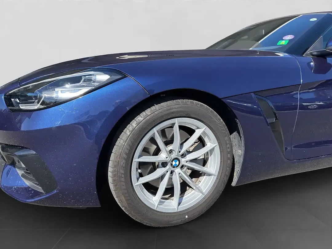 BMW Z4 - Thumbnail 23