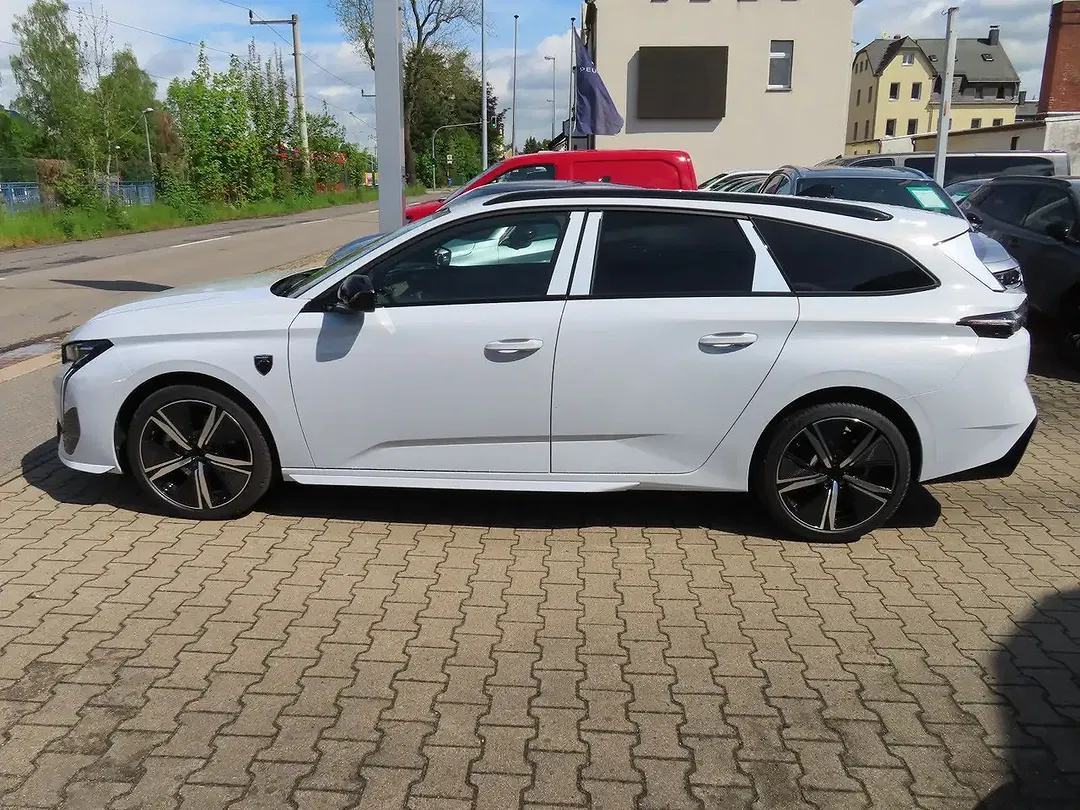Peugeot 308 - Thumbnail 4
