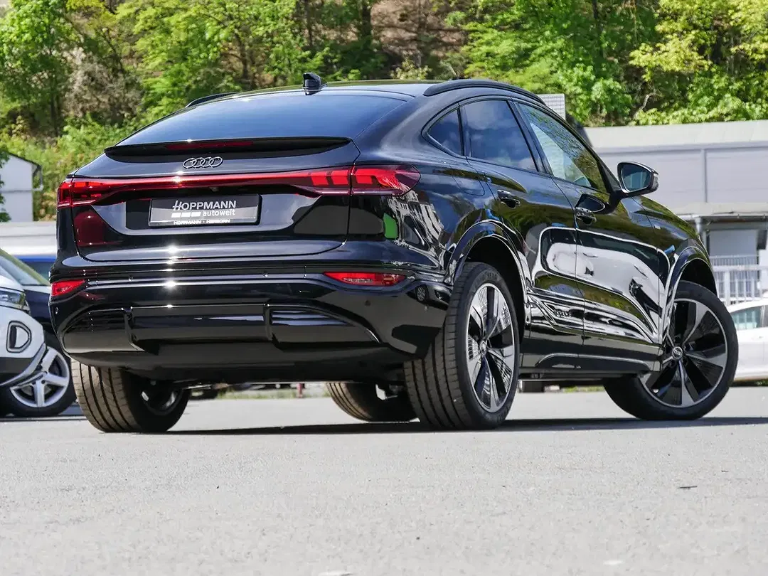 Audi Q6 e-tron - Thumbnail 3
