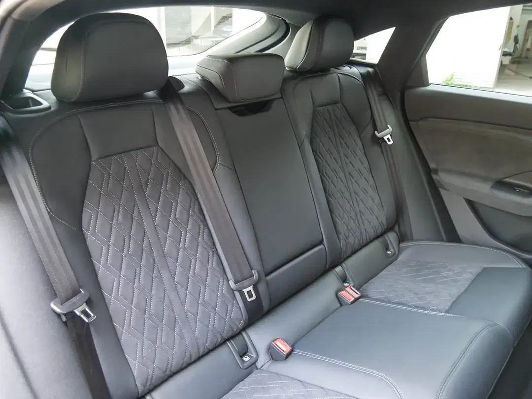 Audi Q6 e-tron - Thumbnail 5