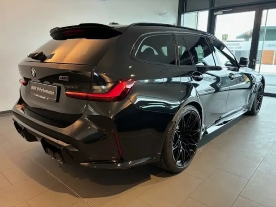 BMW M3 - Thumbnail 3