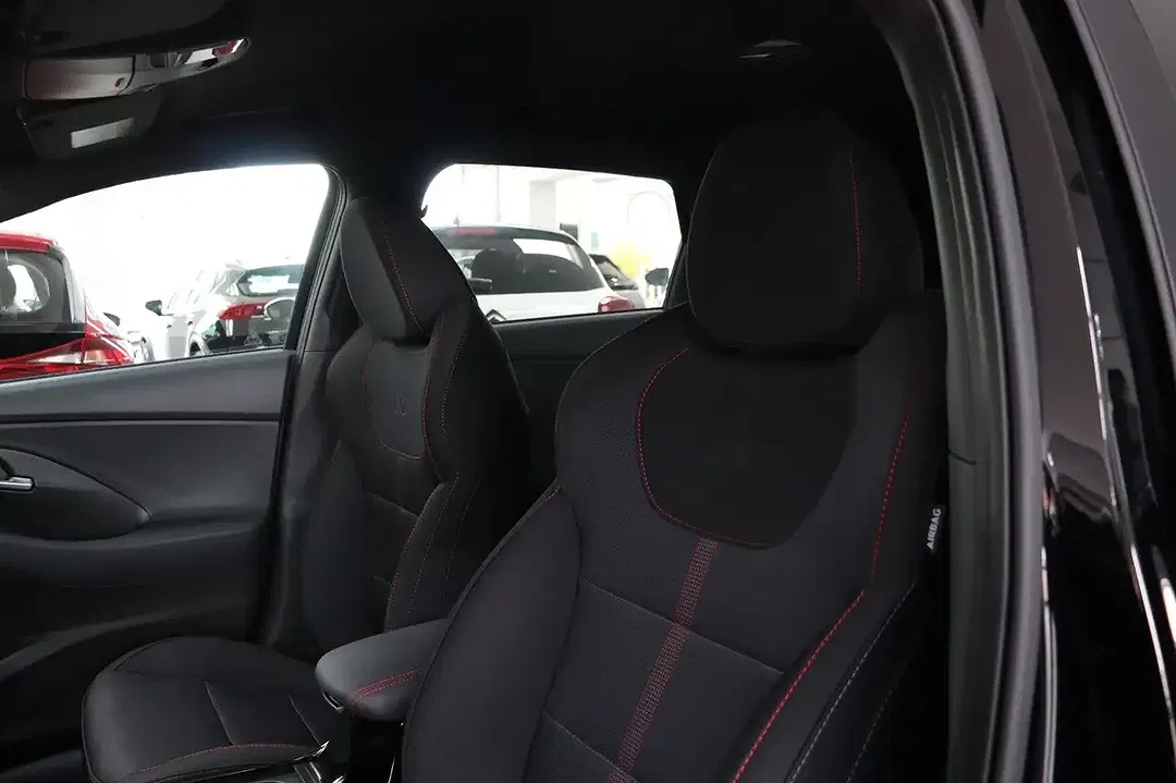 Hyundai i30 - Thumbnail 15
