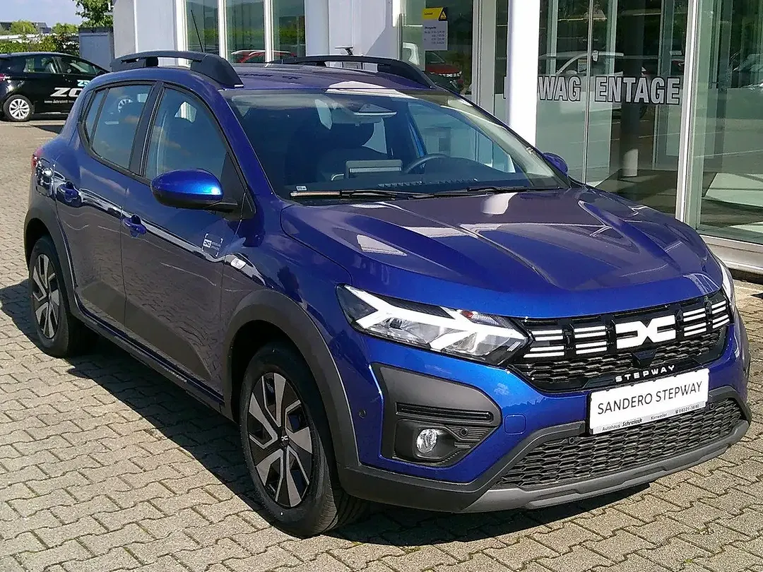 Dacia Sandero - Thumbnail 1