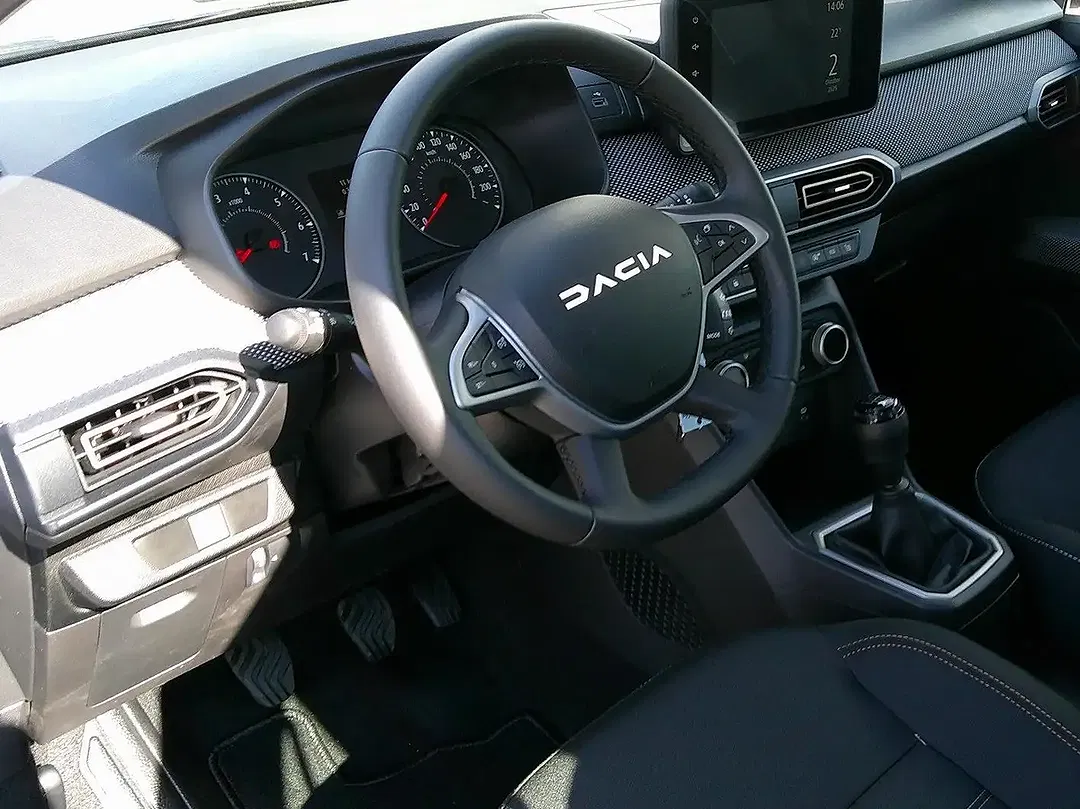 Dacia Sandero - Thumbnail 15