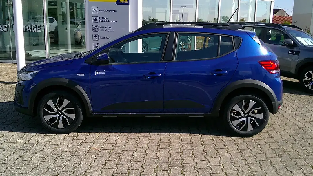Dacia Sandero - Thumbnail 6