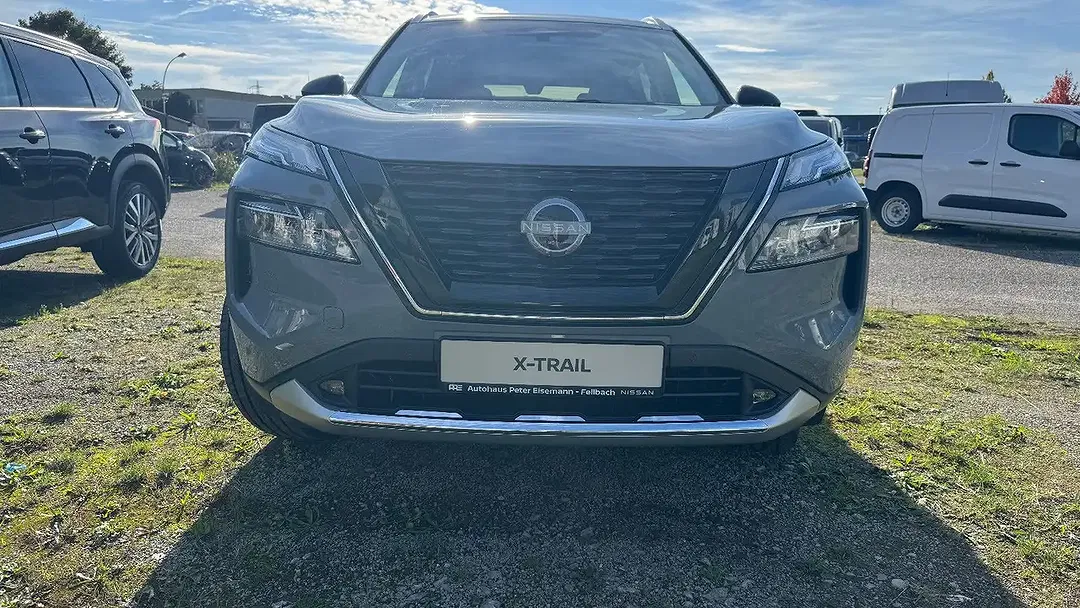 Nissan X-Trail - Thumbnail 2