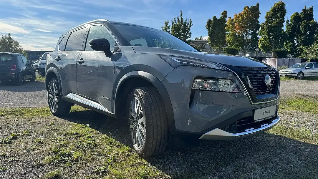 Nissan X-Trail - Thumbnail 3