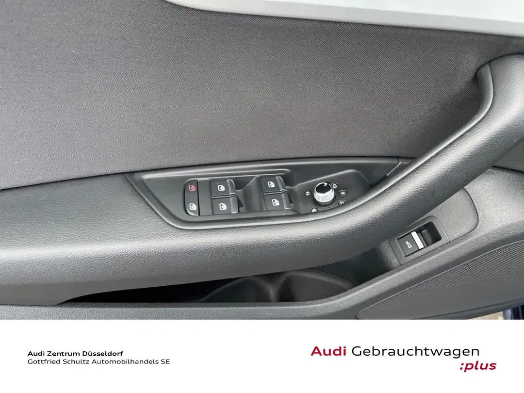 Audi A4 - Thumbnail 11