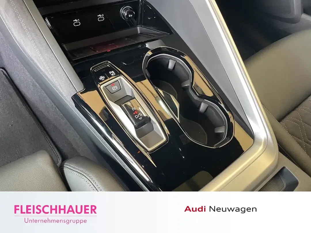 Audi SQ5 - Thumbnail 15