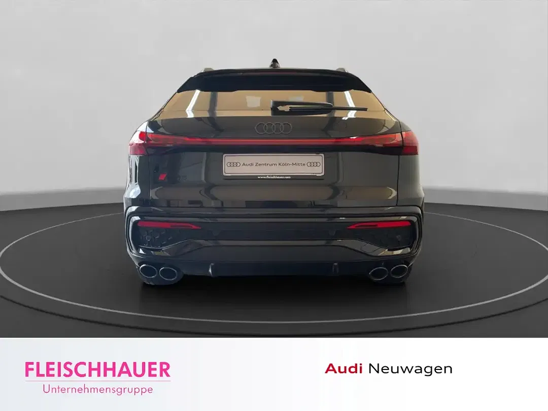 Audi SQ5 - Thumbnail 6