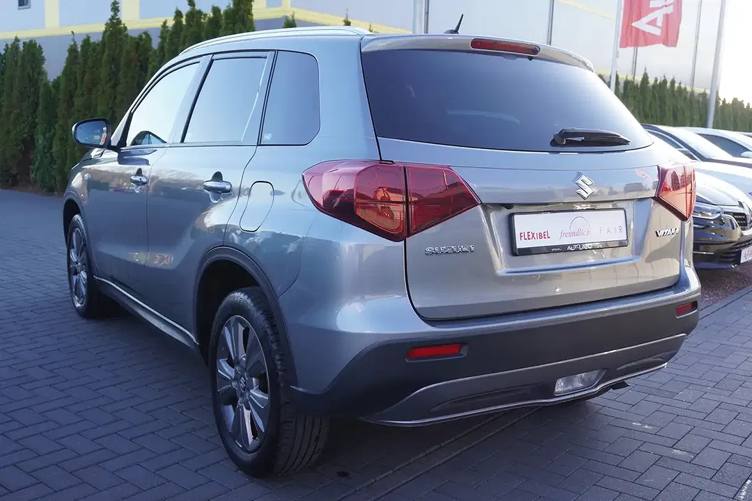 Suzuki Vitara - Thumbnail 3