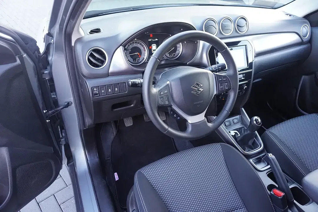Suzuki Vitara - Thumbnail 7