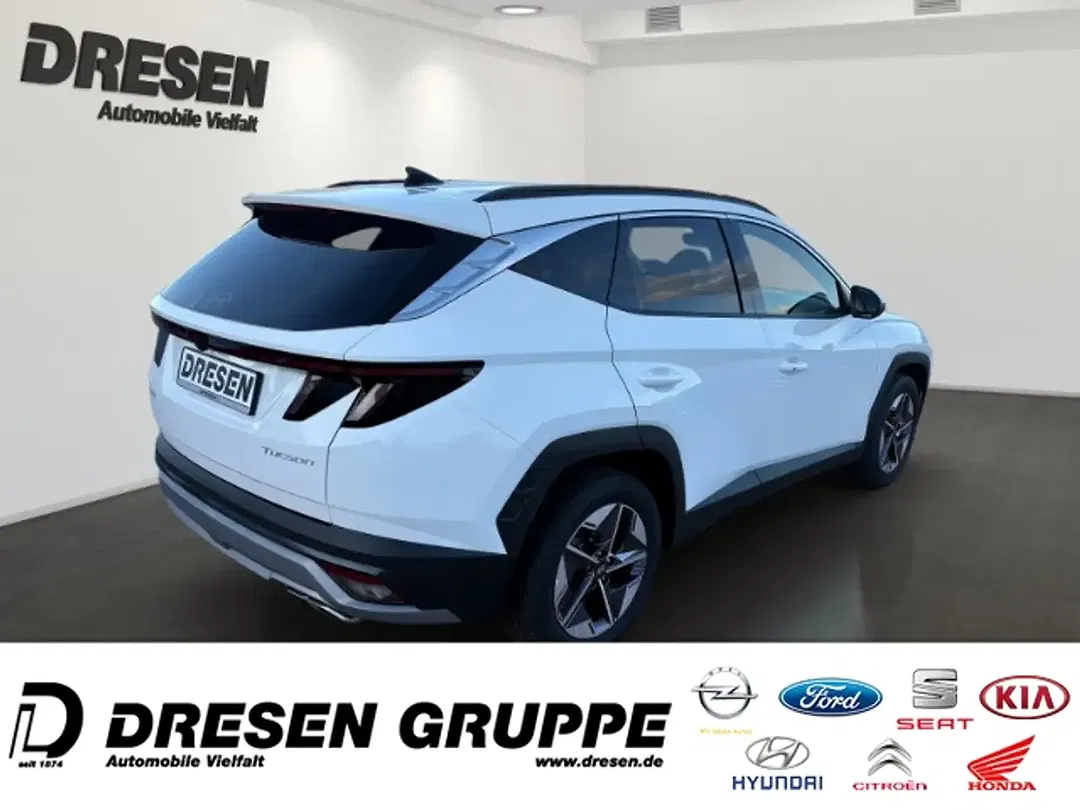 Hyundai TUCSON - Thumbnail 2