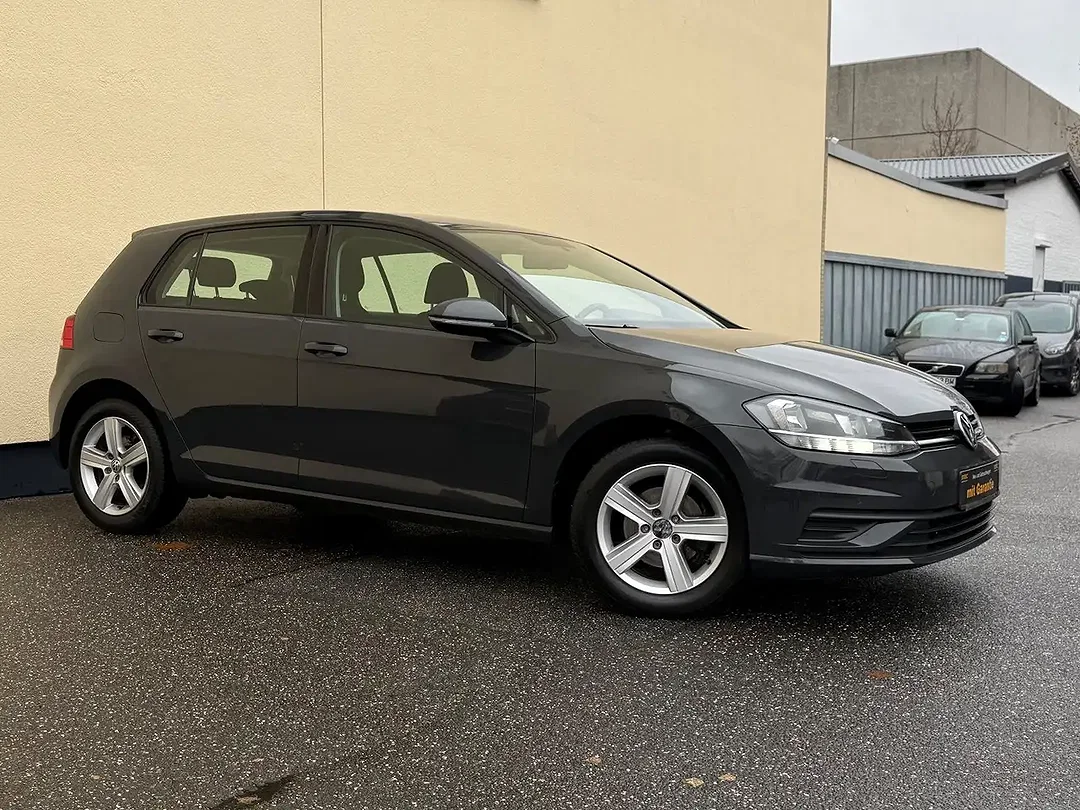 Volkswagen Golf - Afbeelding 1