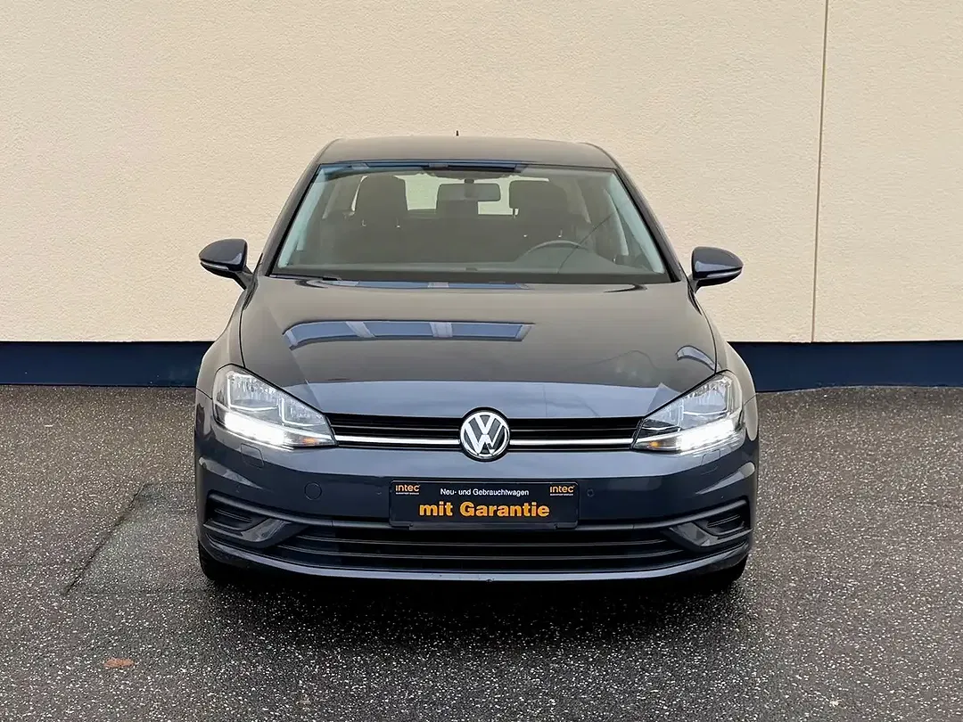 Volkswagen Golf - Thumbnail 3