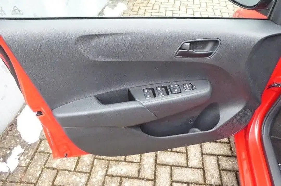 Kia Picanto - Thumbnail 6