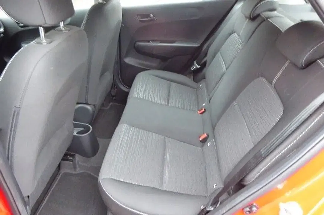 Kia Picanto - Thumbnail 7
