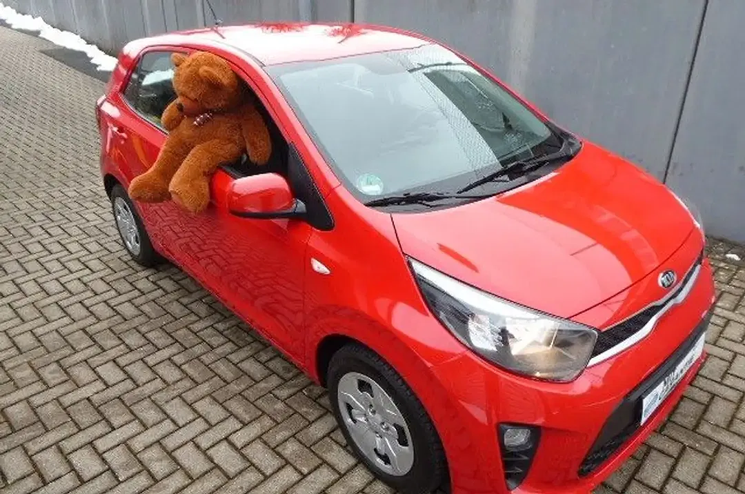 Kia Picanto - Thumbnail 2