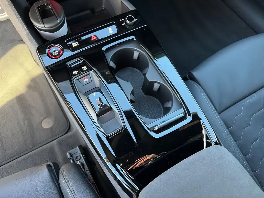 Audi A6 - Thumbnail 15