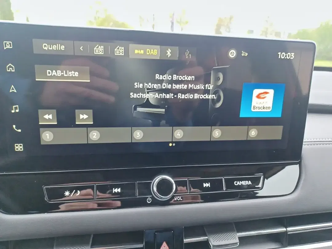 Mitsubishi Outlander - Thumbnail 13