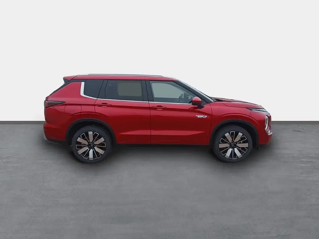 Mitsubishi Outlander - Thumbnail 4