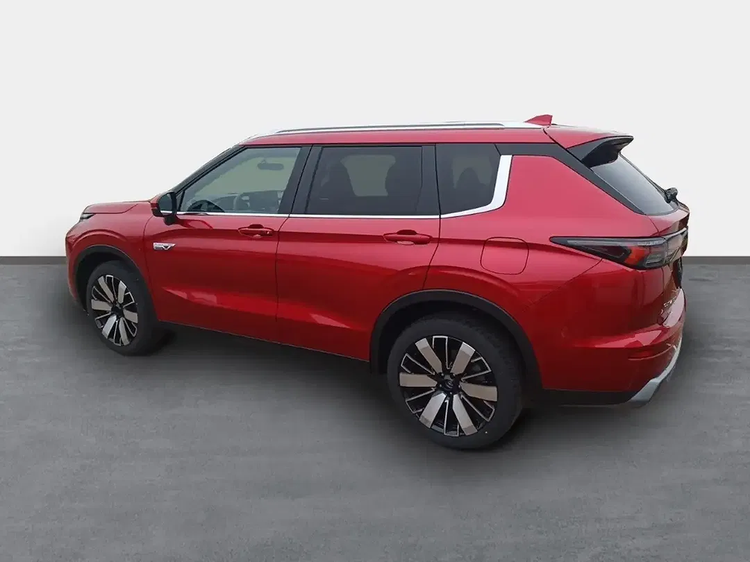 Mitsubishi Outlander - Thumbnail 5