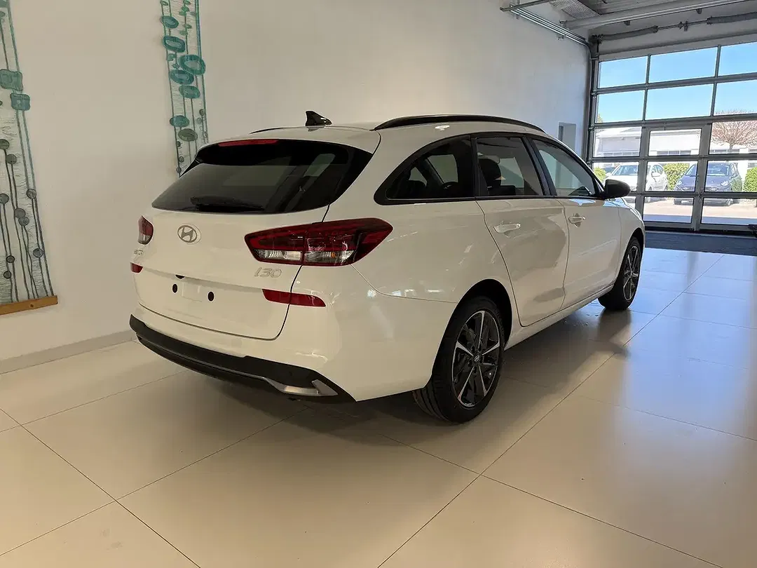 Hyundai i30 - Thumbnail 3