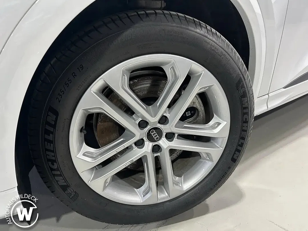 Audi Q5 - Thumbnail 11