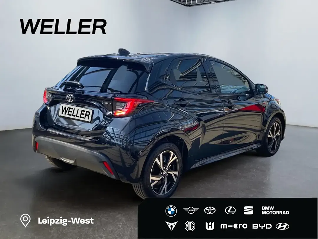 Toyota Yaris - Thumbnail 4