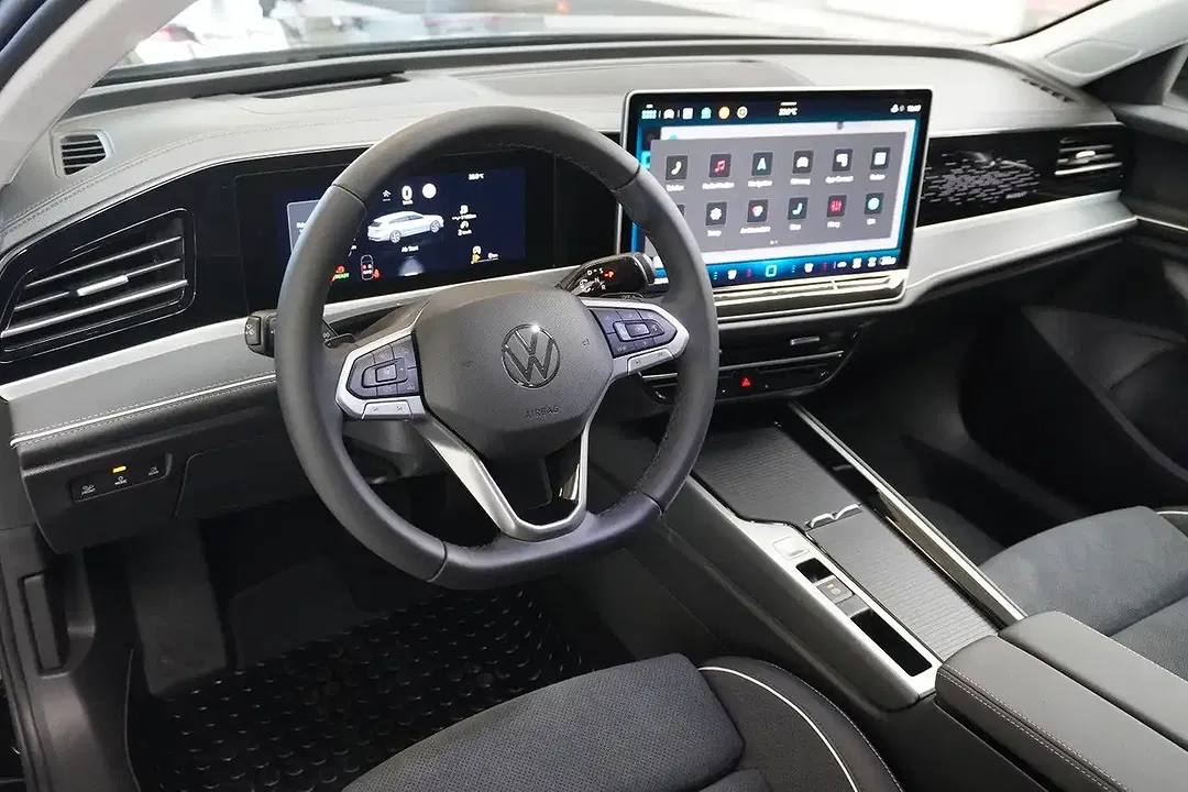 Volkswagen Passat Variant - Thumbnail 10