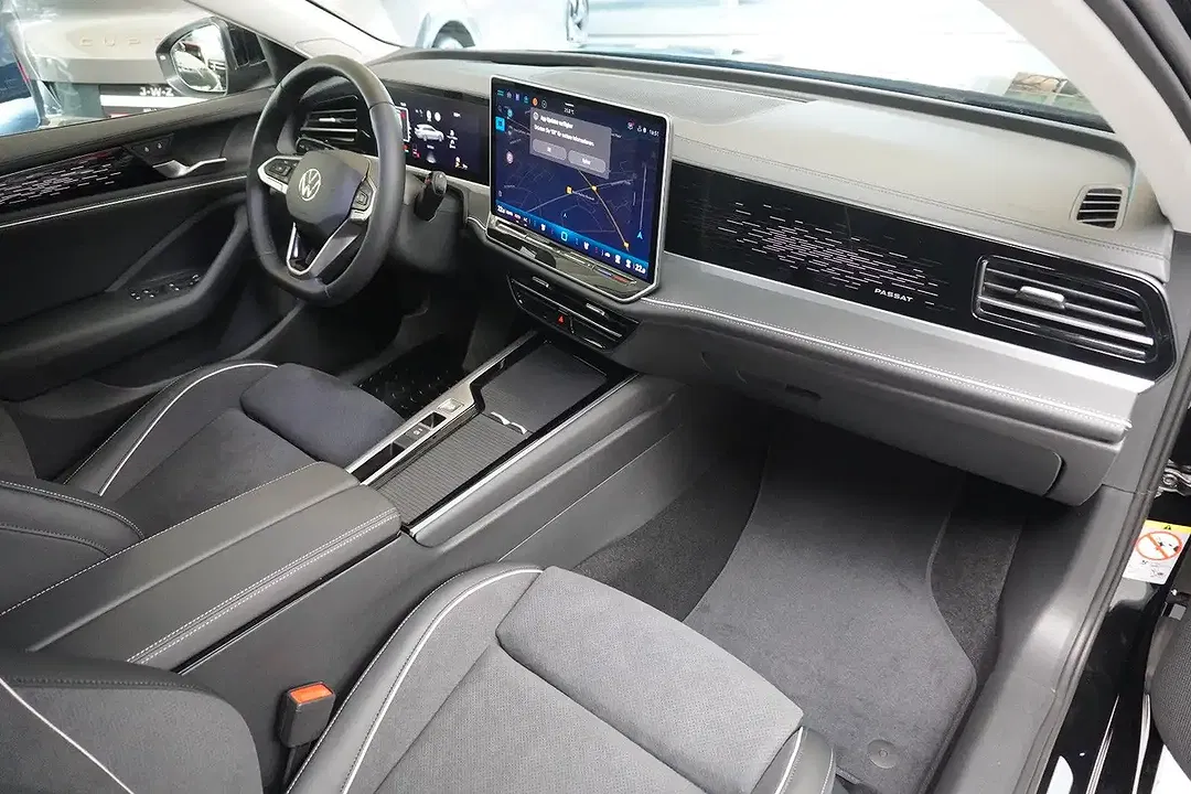 Volkswagen Passat Variant - Thumbnail 9
