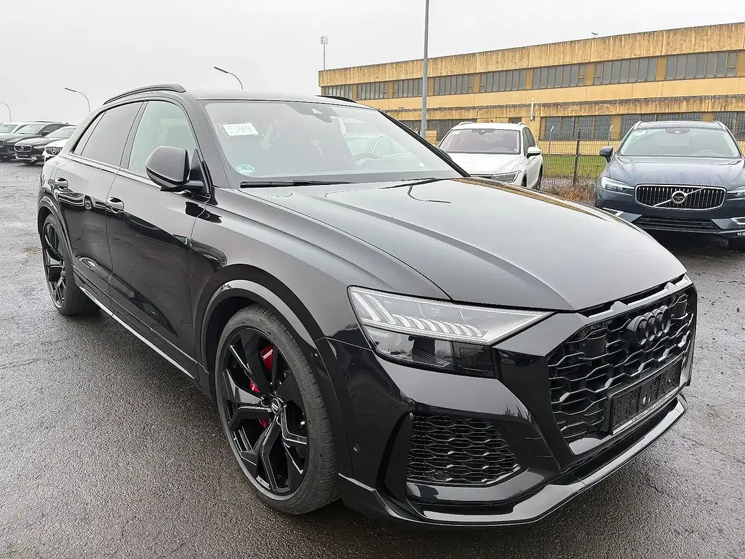 Audi RS Q8 - Thumbnail 3
