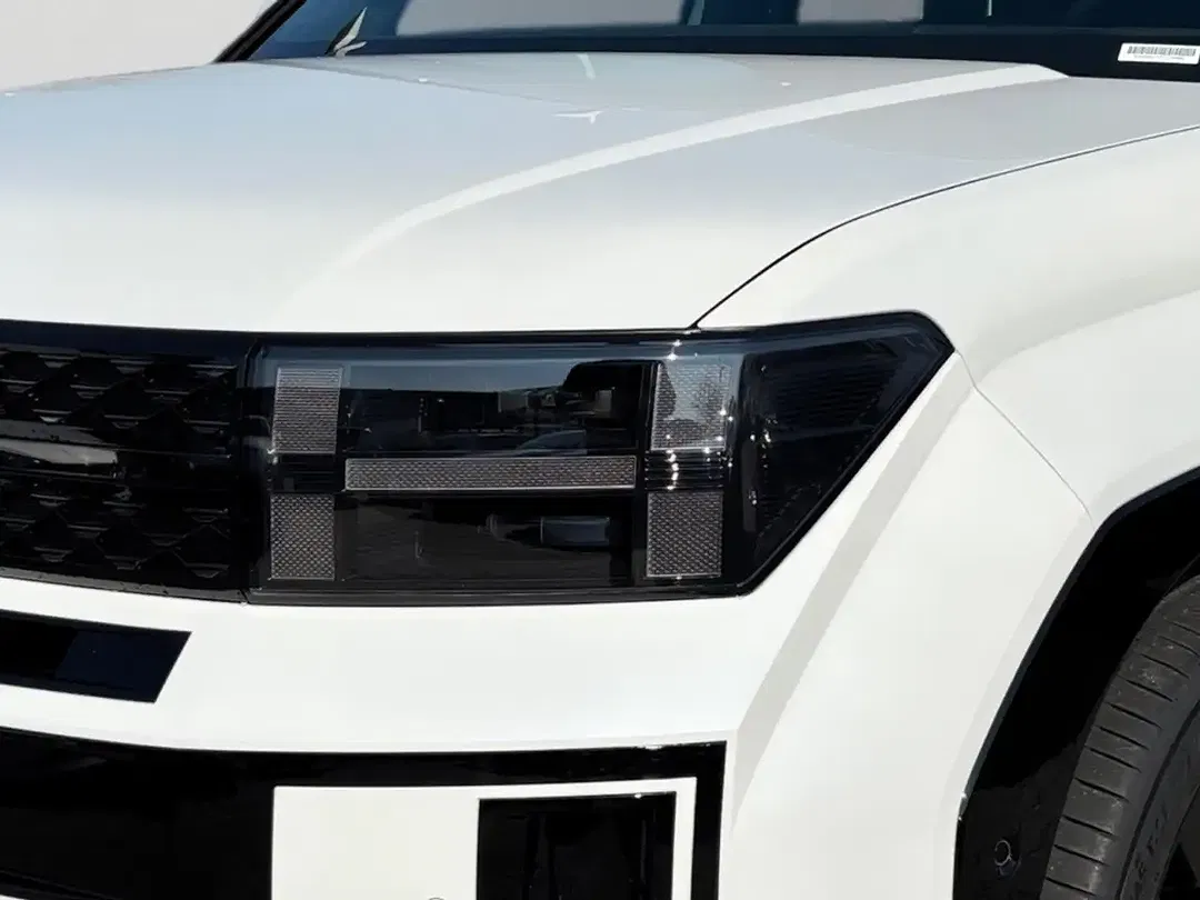 Hyundai SANTA FE - Thumbnail 5