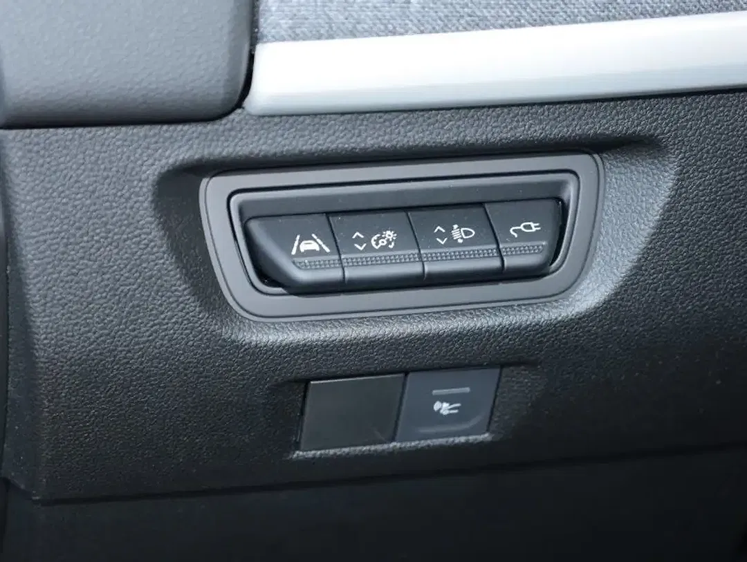 Renault ZOE - Thumbnail 15