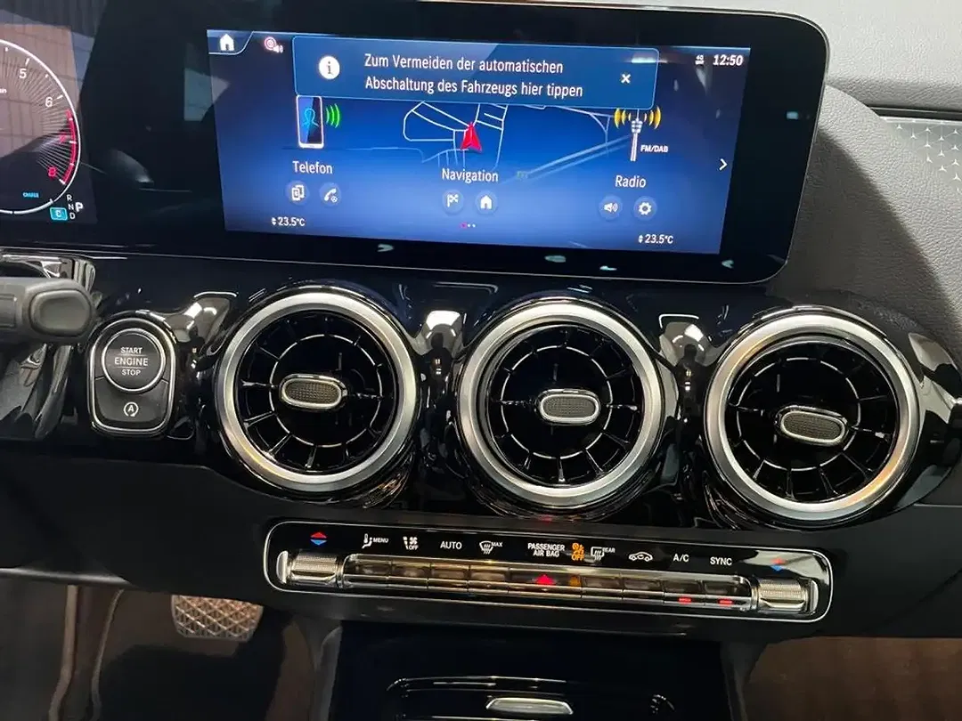 Mercedes-Benz B 200 - Thumbnail 11