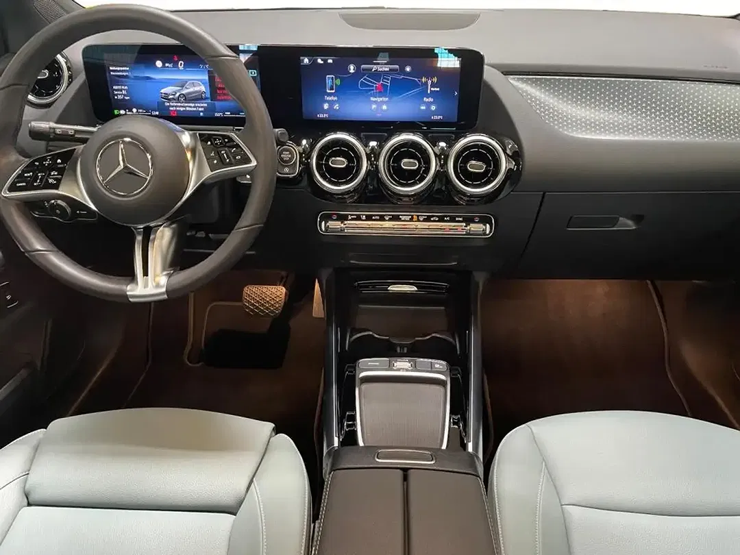 Mercedes-Benz B 200 - Thumbnail 4