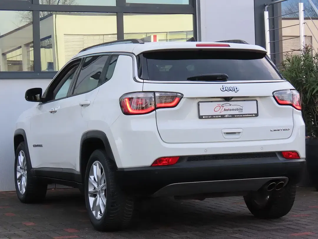 Jeep Compass - Thumbnail 9