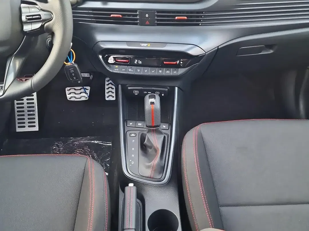 Hyundai i20 - Thumbnail 11