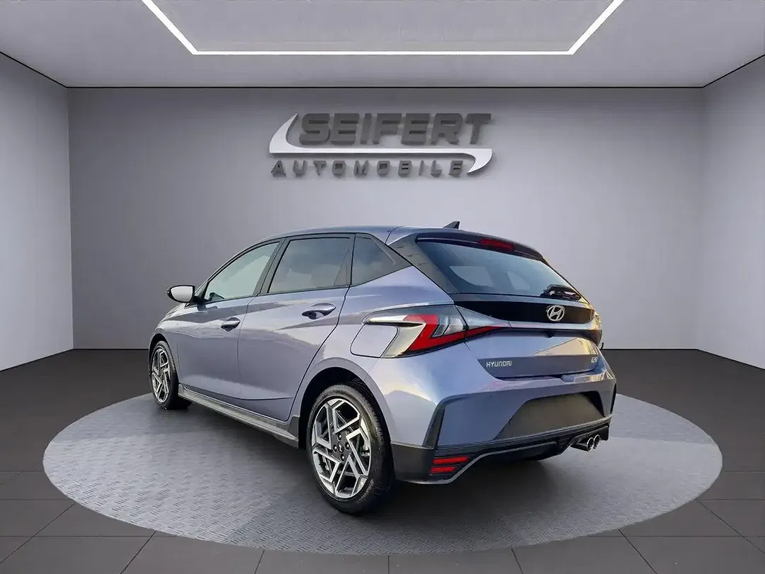 Hyundai i20 - Thumbnail 3
