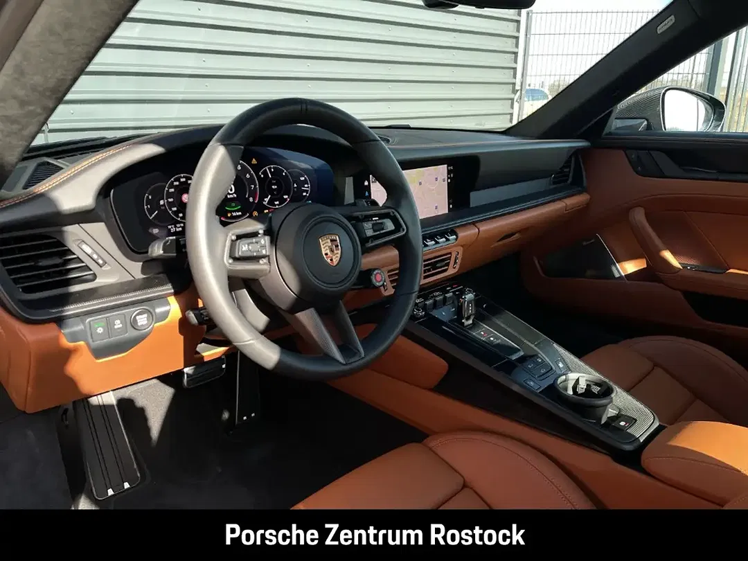 Porsche 992 - Thumbnail 7
