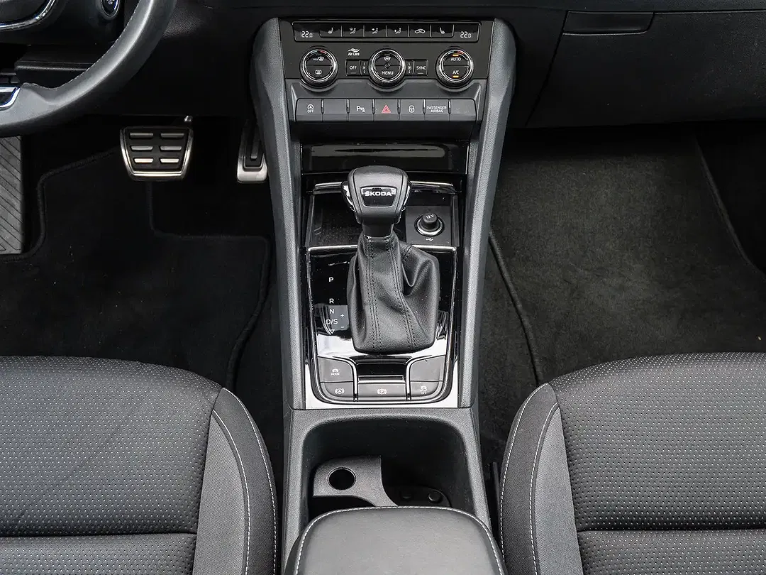 Skoda Karoq - Thumbnail 14