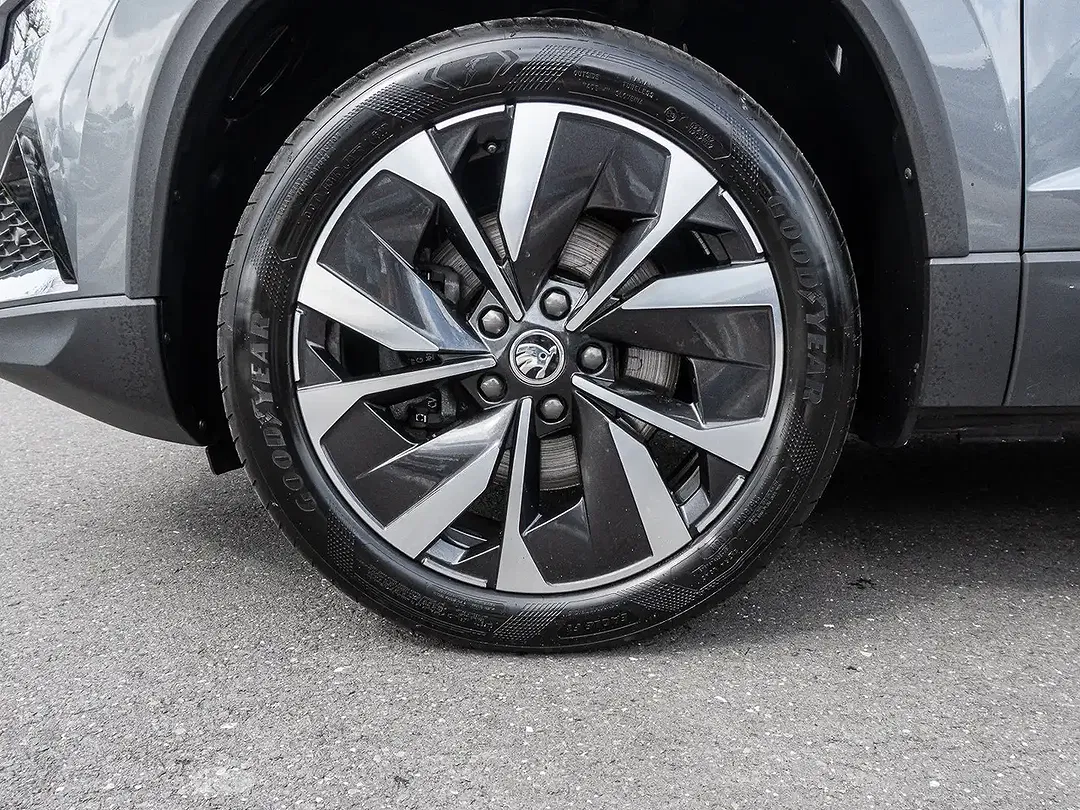 Skoda Karoq - Thumbnail 6