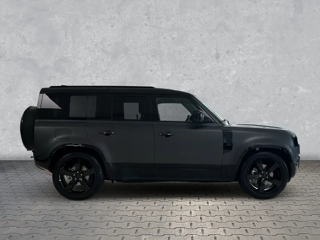 Land Rover Defender - Thumbnail 6