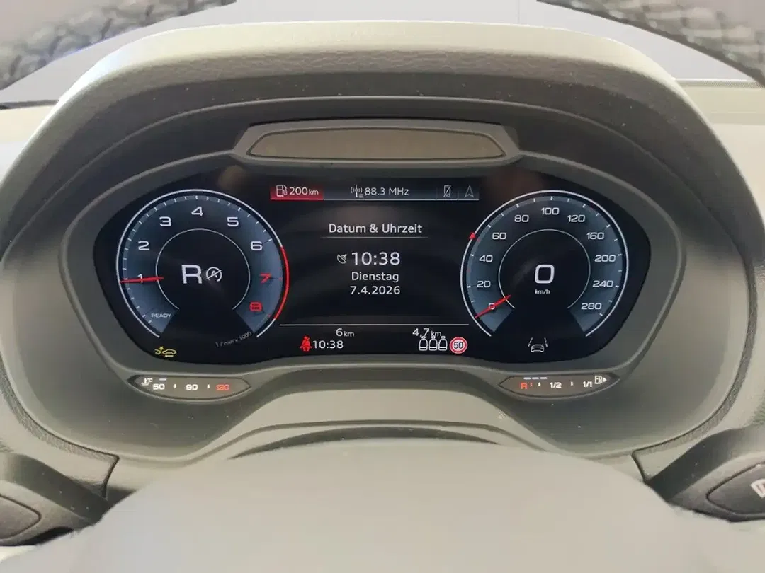 Audi Q2 - Thumbnail 10